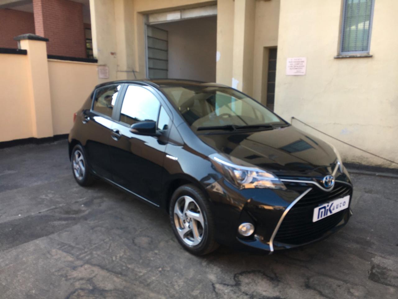 Toyota Yaris 1.5 Hybrid 5 porte Business