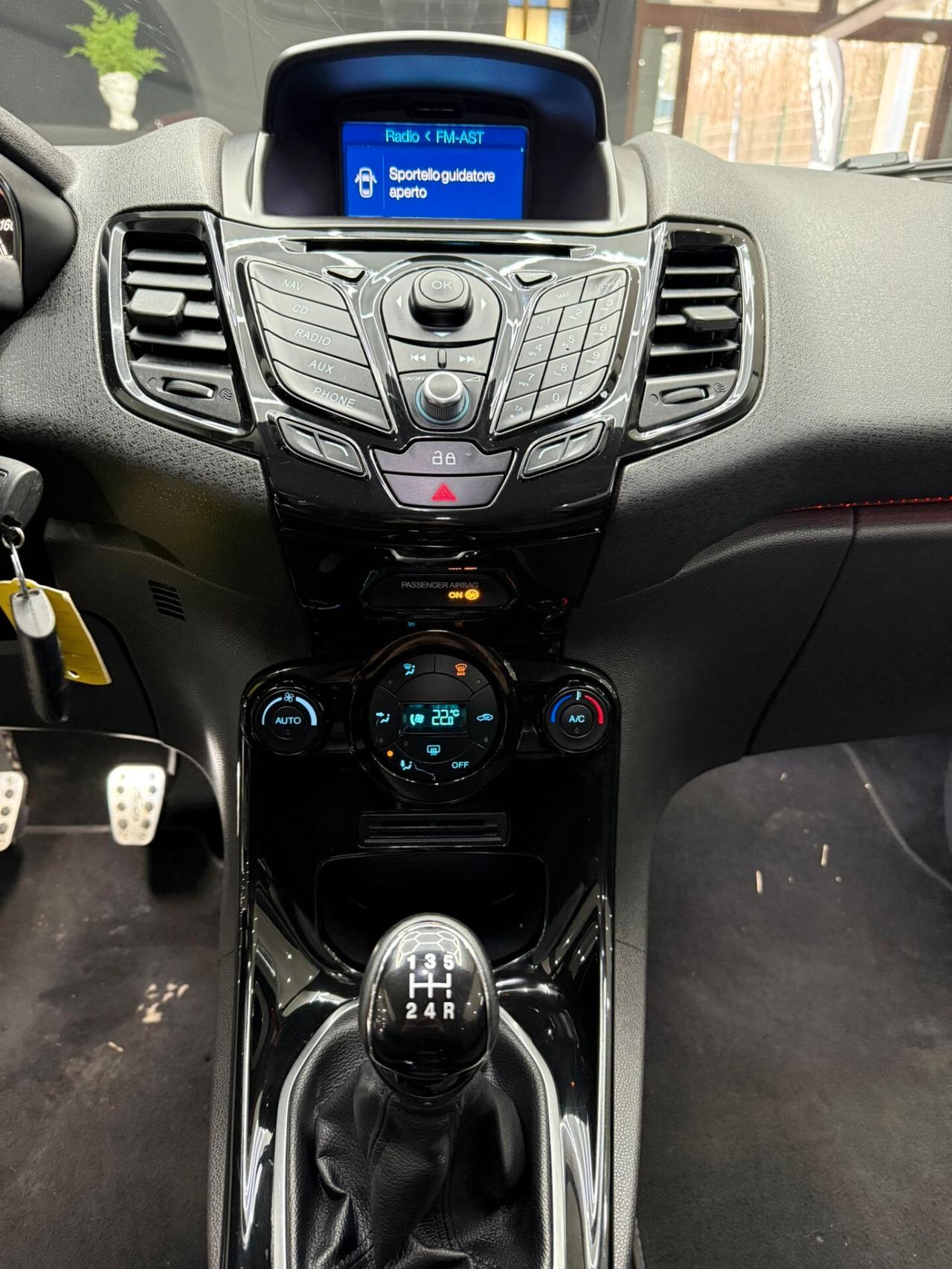 Ford Fiesta 1.5 TDCi 75CV 3 porte Titanium