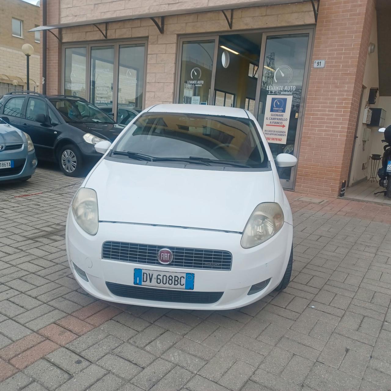 NEOPATENTATI BUONO STATO G. PUNTO 1.3 MJTD