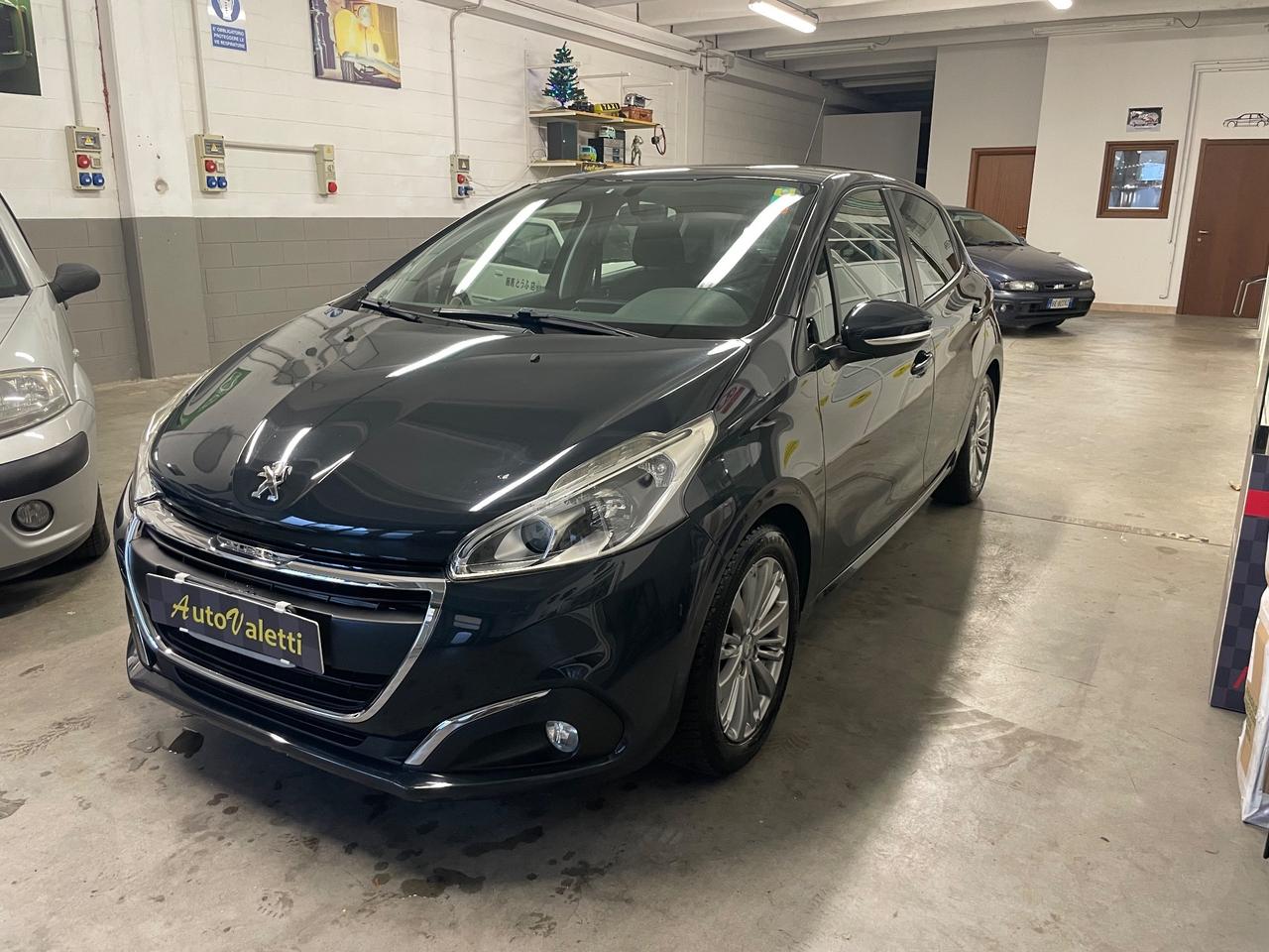 Peugeot 208 BlueHDi 100 5 porte Allure