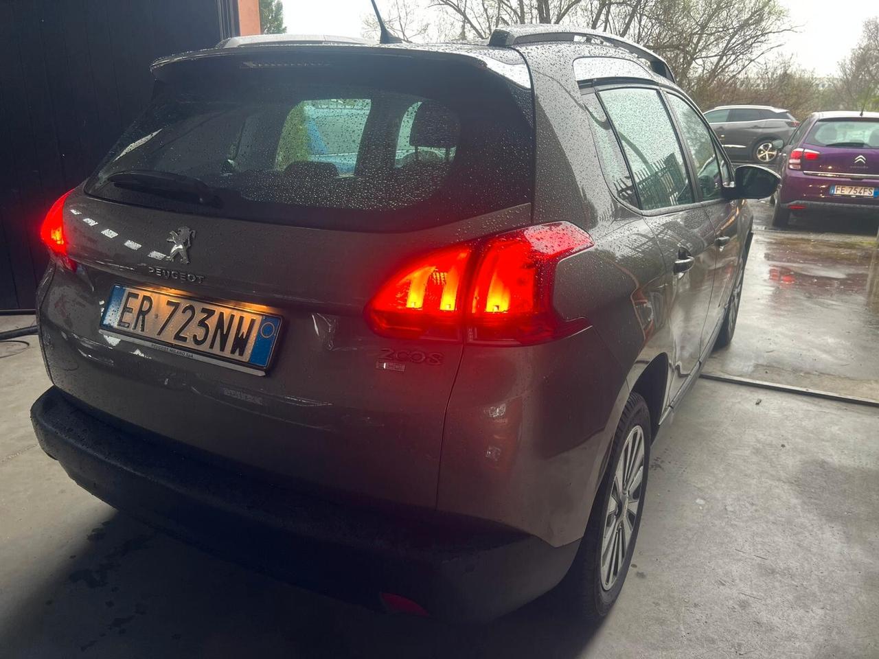 Peugeot 2008 1.6 e-HDi 92 CV Stop&Start robotizzato Allure