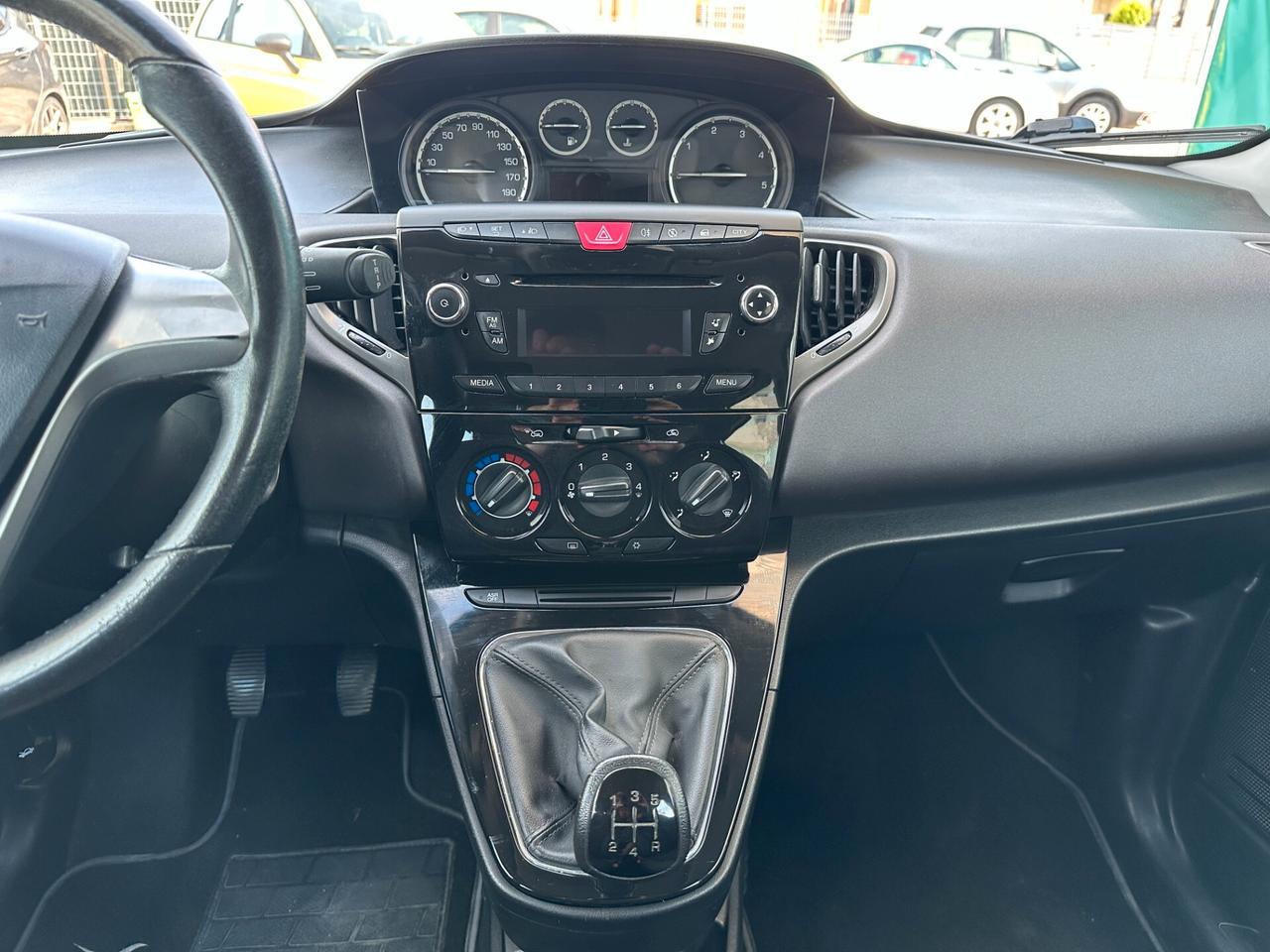 Lancia Ypsilon 1.3 MJT 16V 95 CV 5 porte S&S Gold
