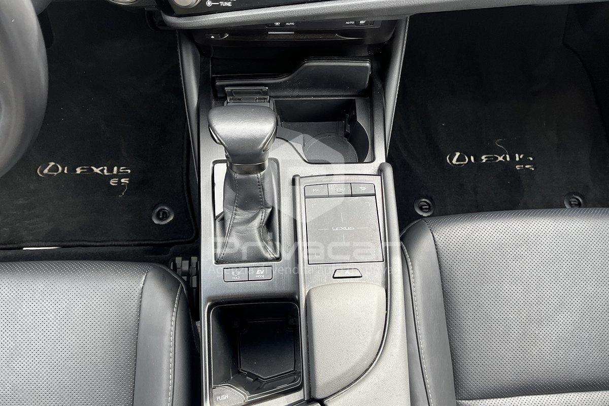 LEXUS ES Hybrid Executive