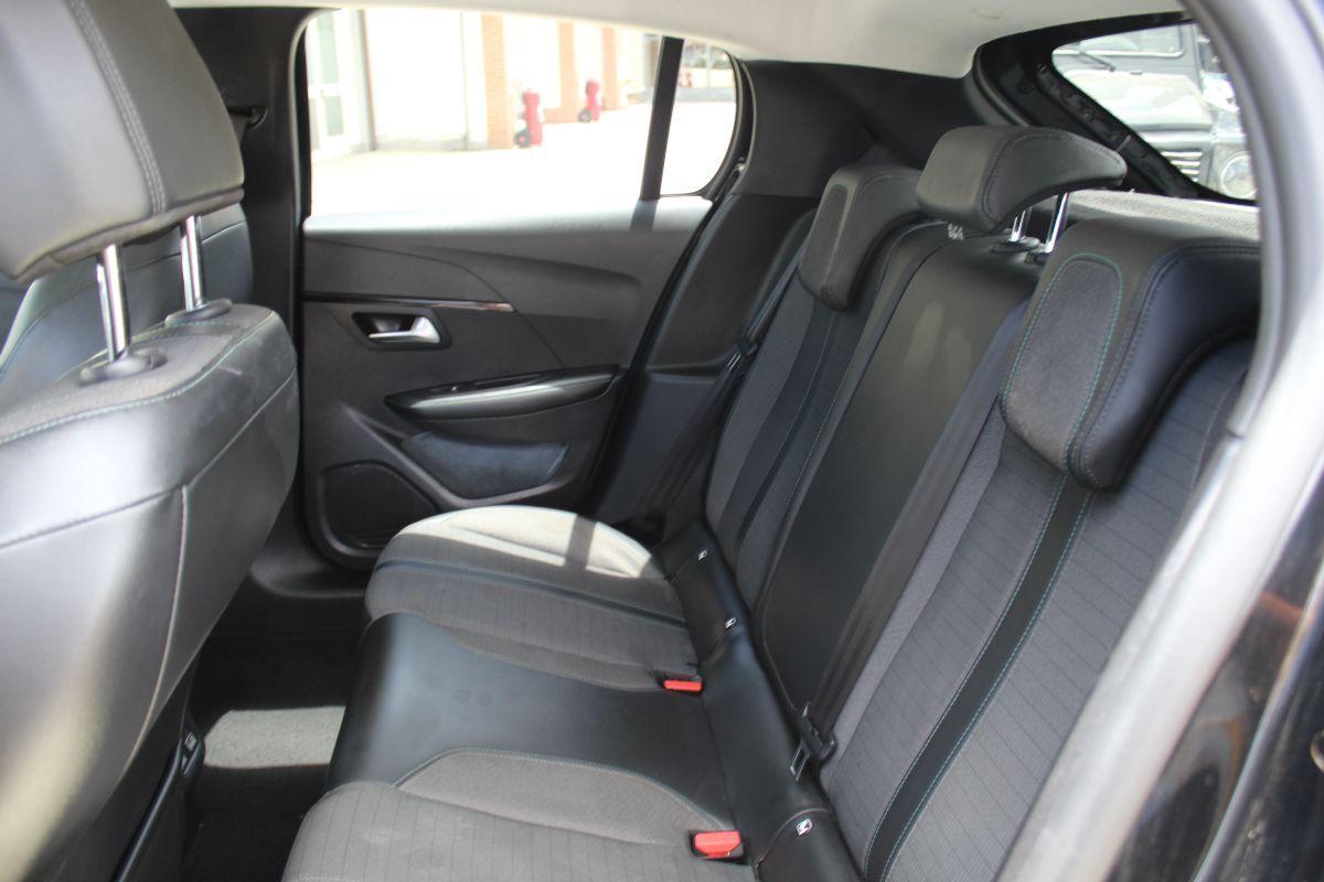 PEUGEOT - 208 - PureTech 100 S&S 5p. Allure