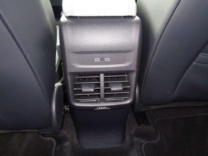 Ford Explorer-E Explorer-E Standard Range Style 170 CV