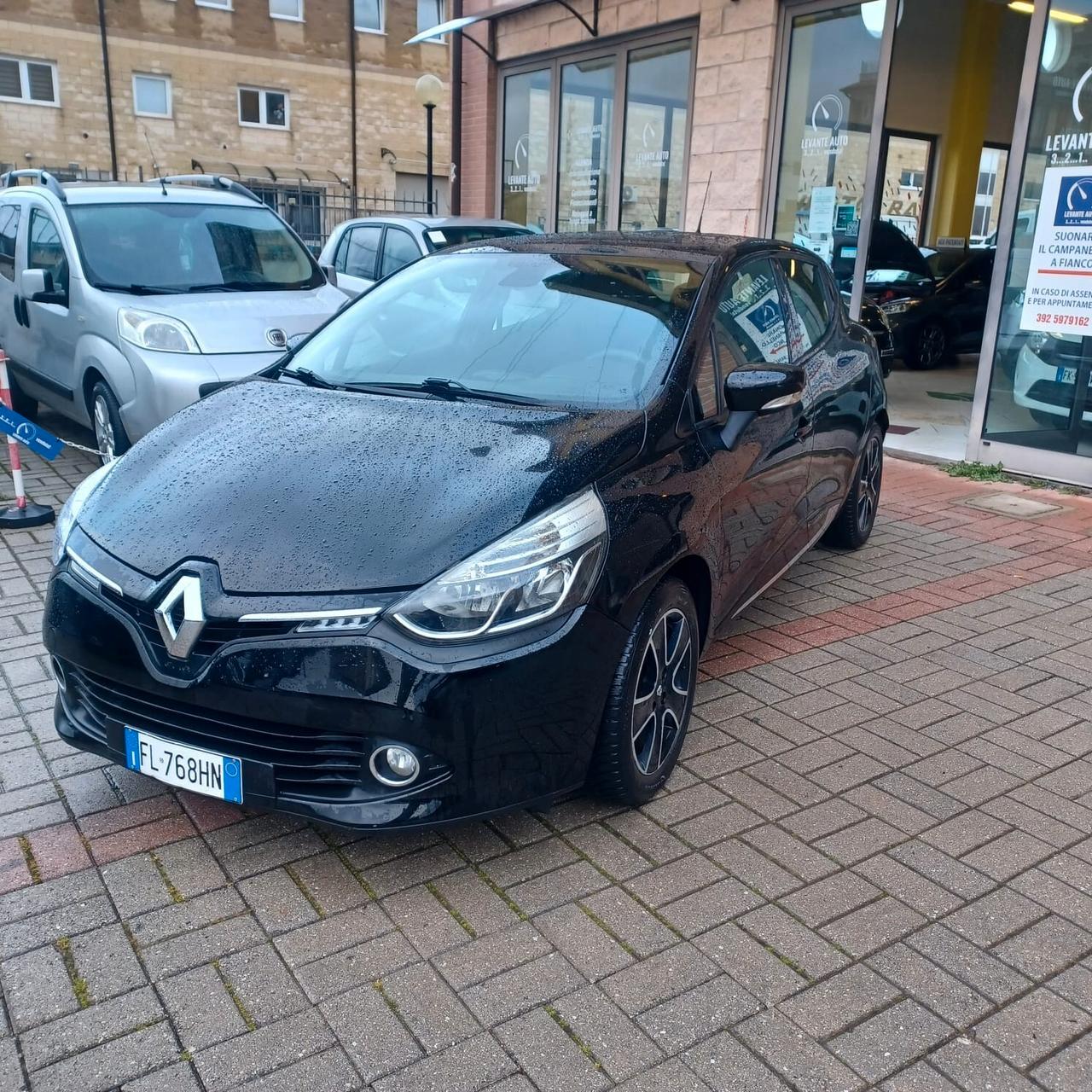 INDISTRUTTIBILE CLIO 1.5 EURO 6 PER NEOPATENTATI