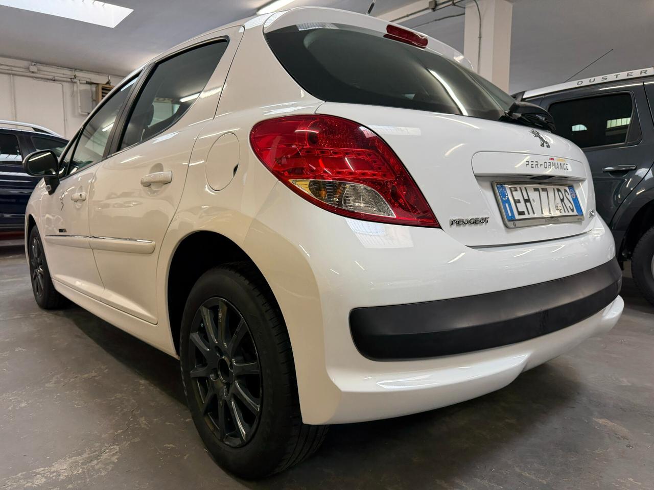 Peugeot 207 1.4 8V 75CV 5p. Active