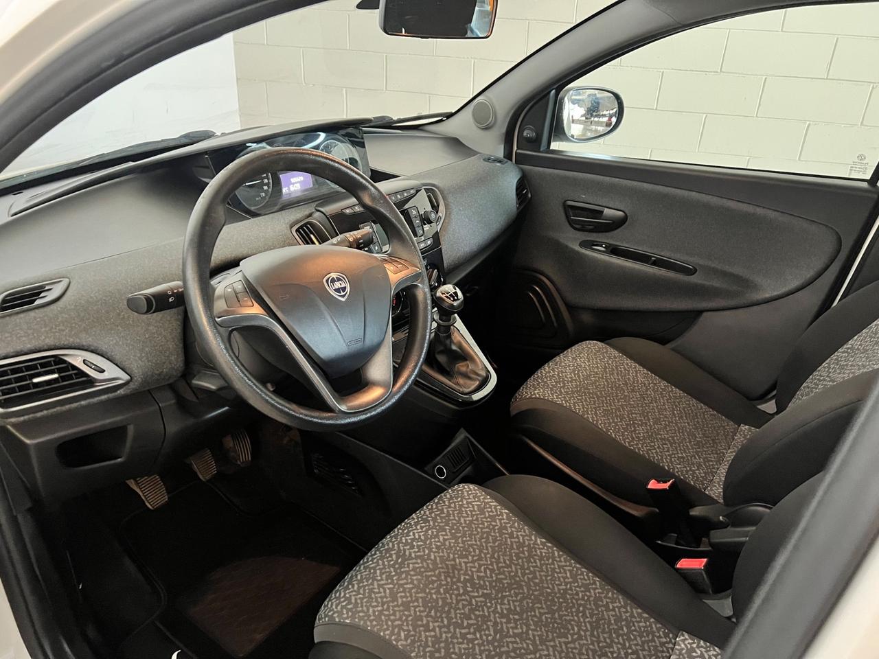 Lancia Ypsilon 1.2 69 CV 5 porte S&S Elefantino Blu