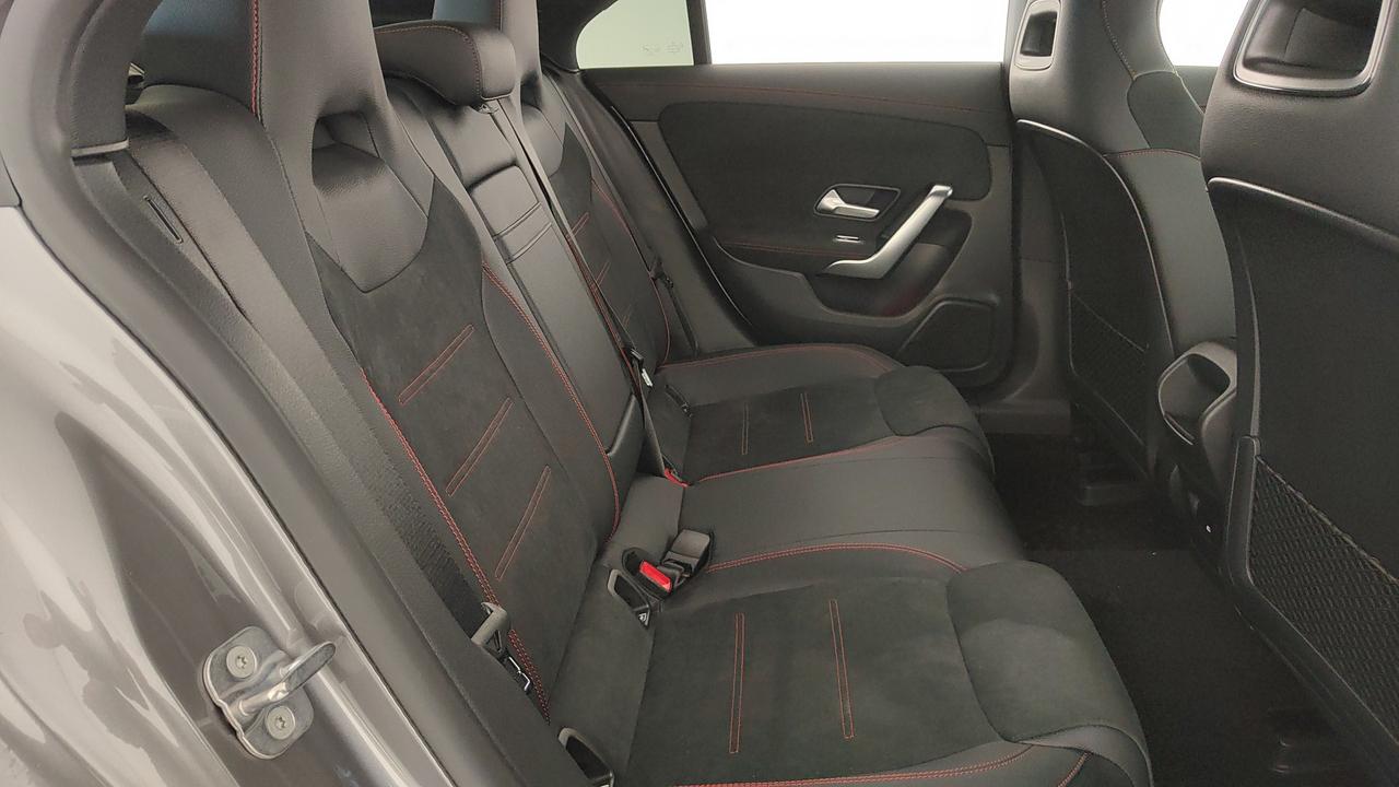 Mercedes-Benz CLA Coupe 200 d AMG Line Advanced Plus auto