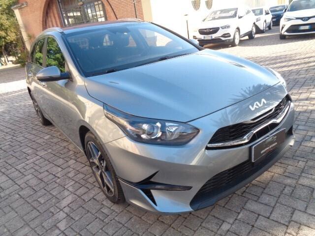 Ceed 1.6 CRDi 136 CV MHEV DCT SW Business NESSUN VINCOLO DI FINANZIAMENTO