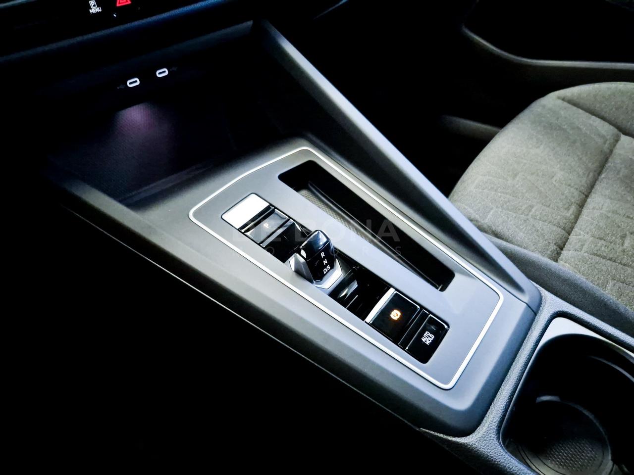 Volkswagen Golf 1.5 tsi ehybrid life 204cv dsg