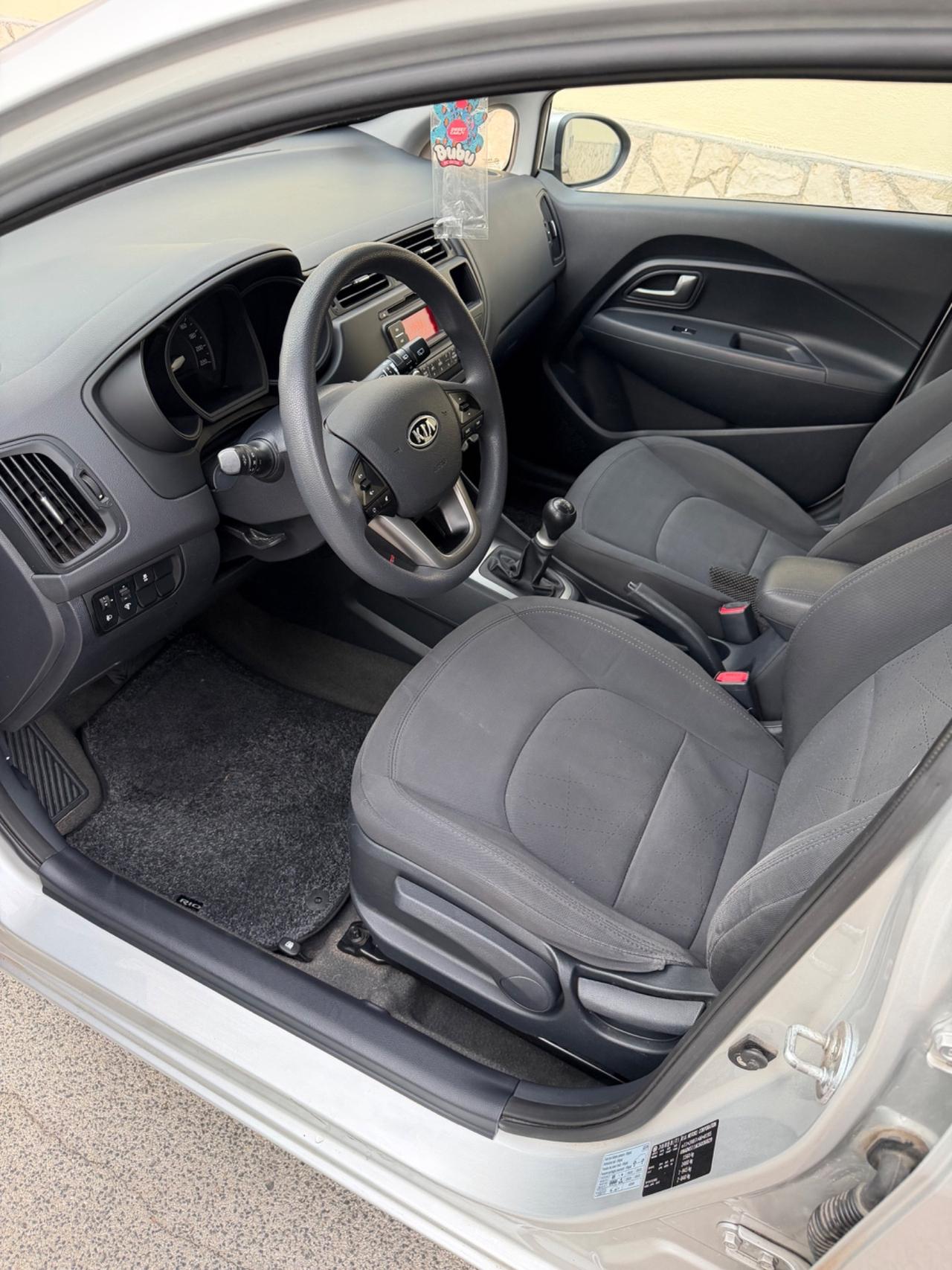 Kia Rio 1.2 CVVT 5p. Cool