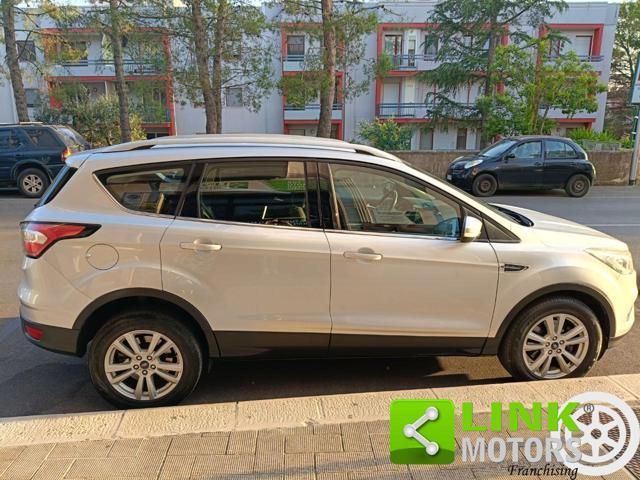 FORD Kuga 1.5 TDCI 120 CV S&S 2WD Powershift Business
