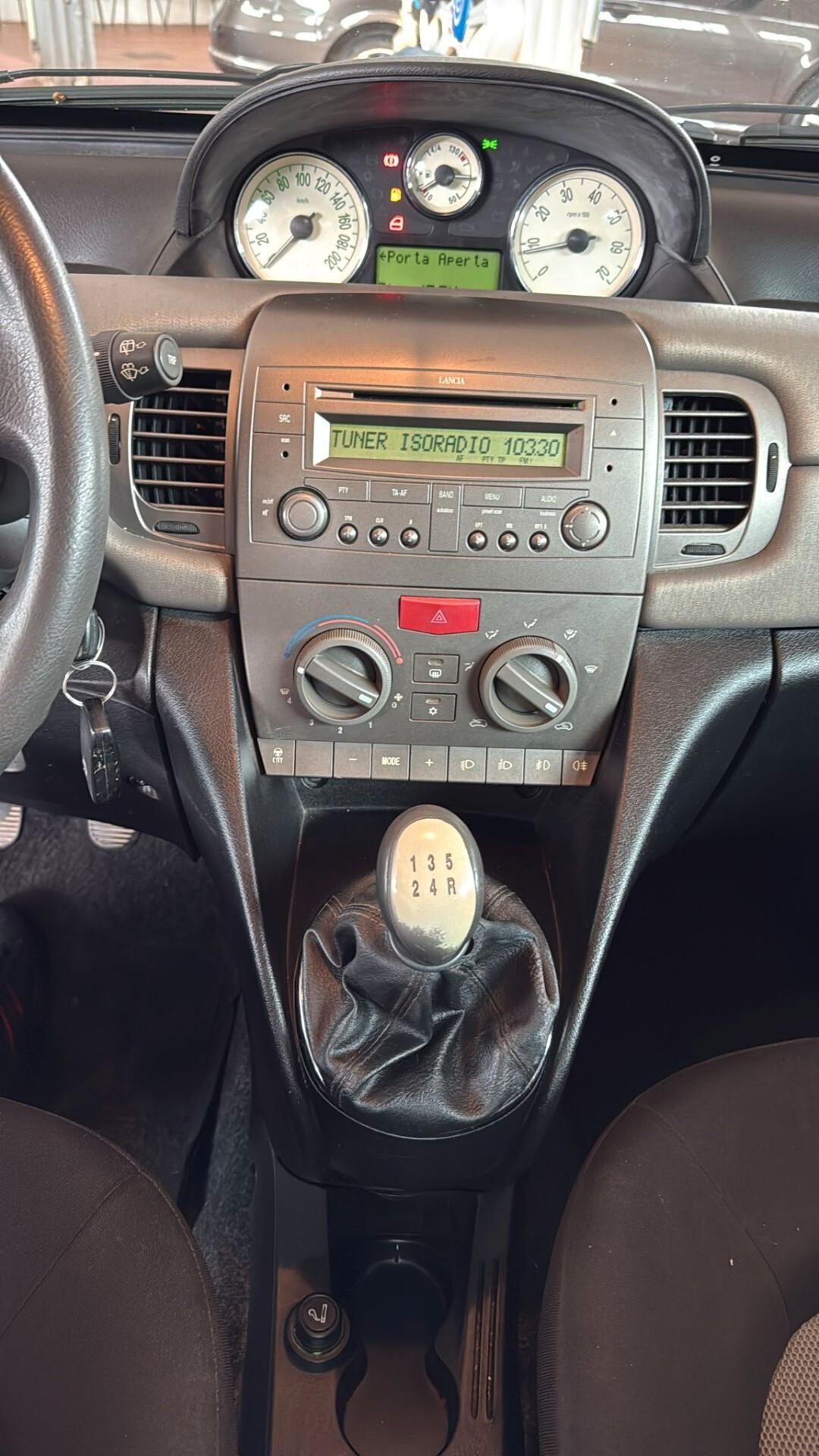 Lancia Ypsilon 1.2 Argento