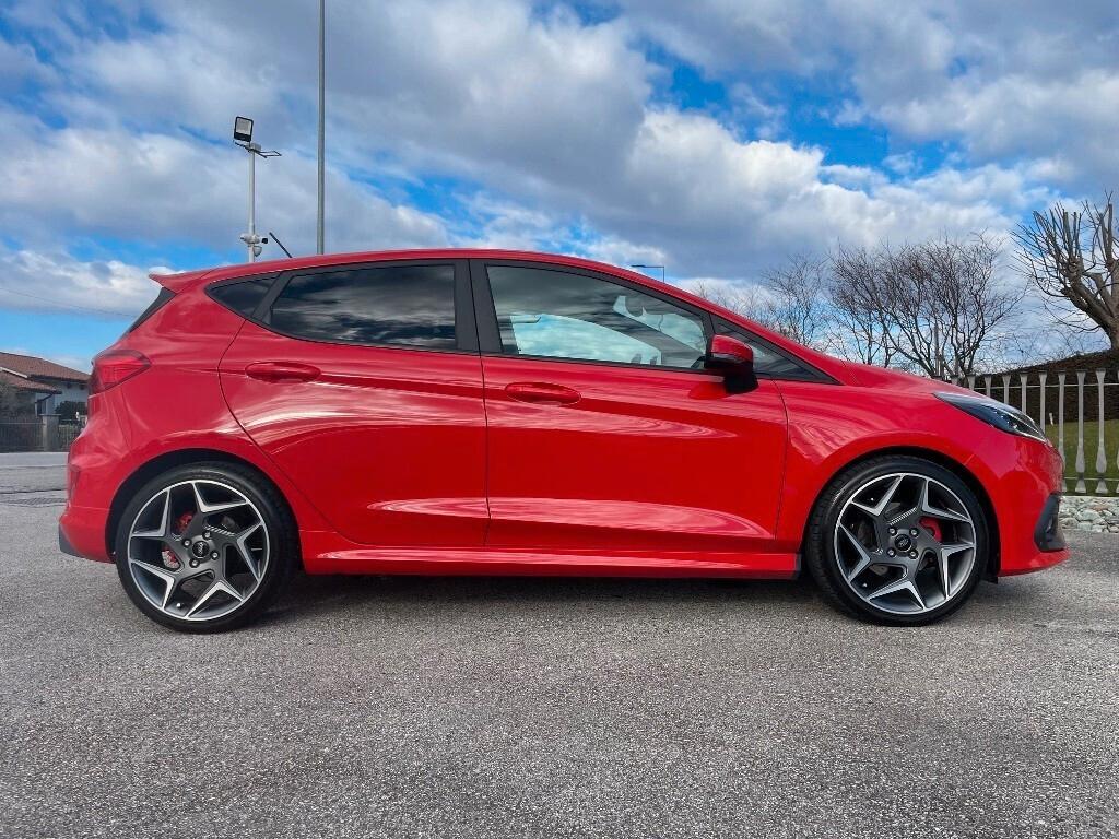 Ford Fiesta 1.5 Ecoboost 200 CV 5 porte ST
