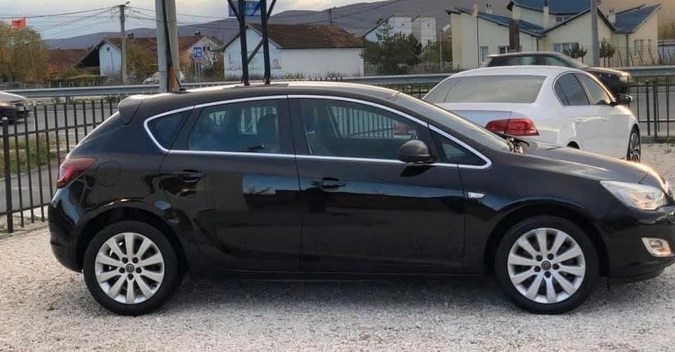 Opel Astra 1.7 CDTI 110CV 5 porte Cosmo