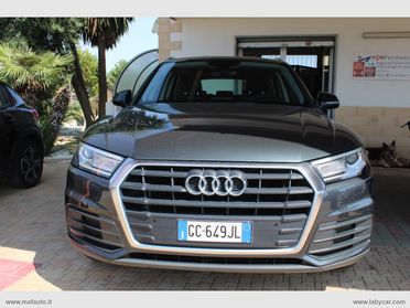 AUDI Q5 35 TDI S tronic Business