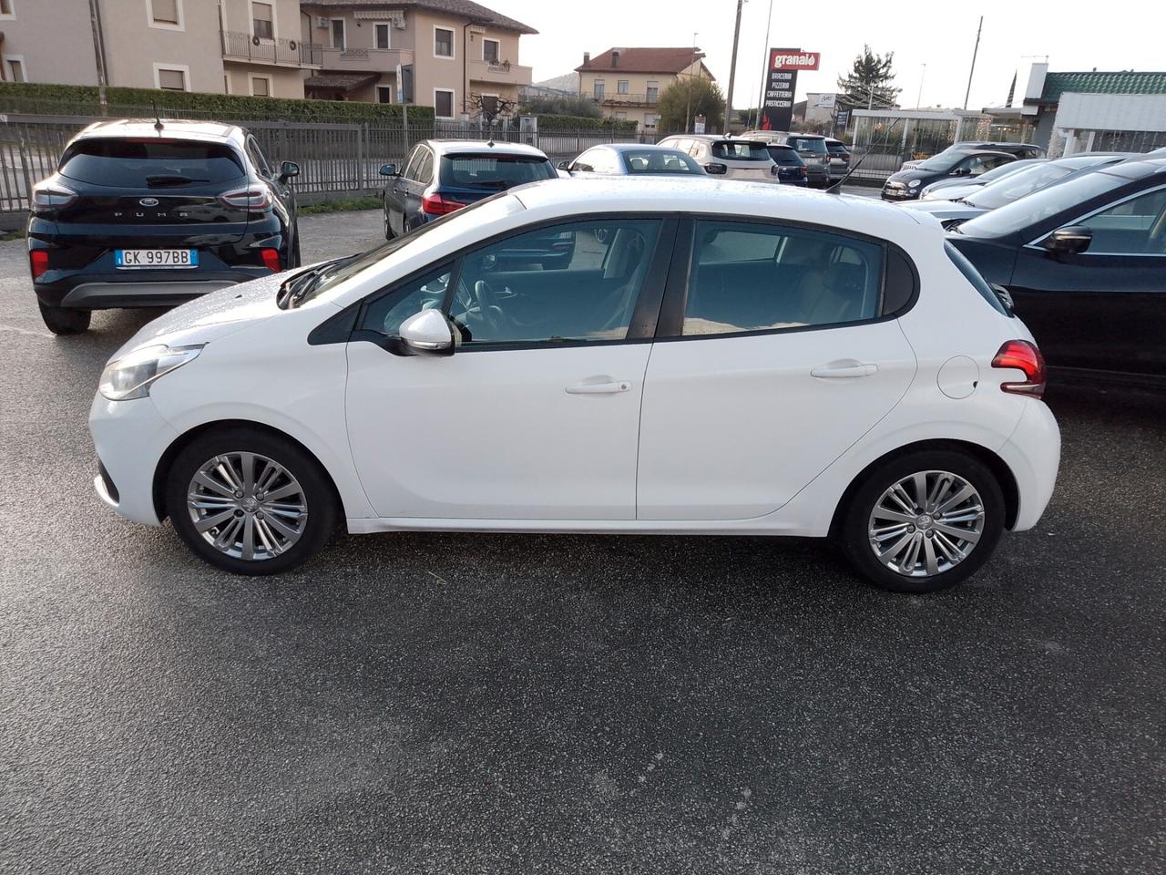 Peugeot 208 BlueHDi 75 5 porte Allure