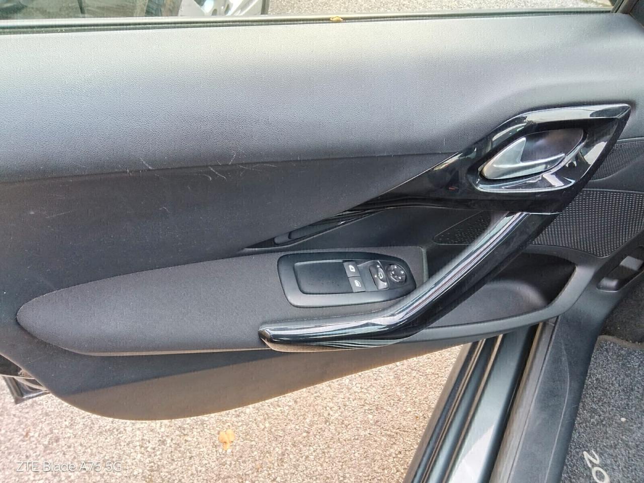 Peugeot 208 1.6 Diesel Neopatentati