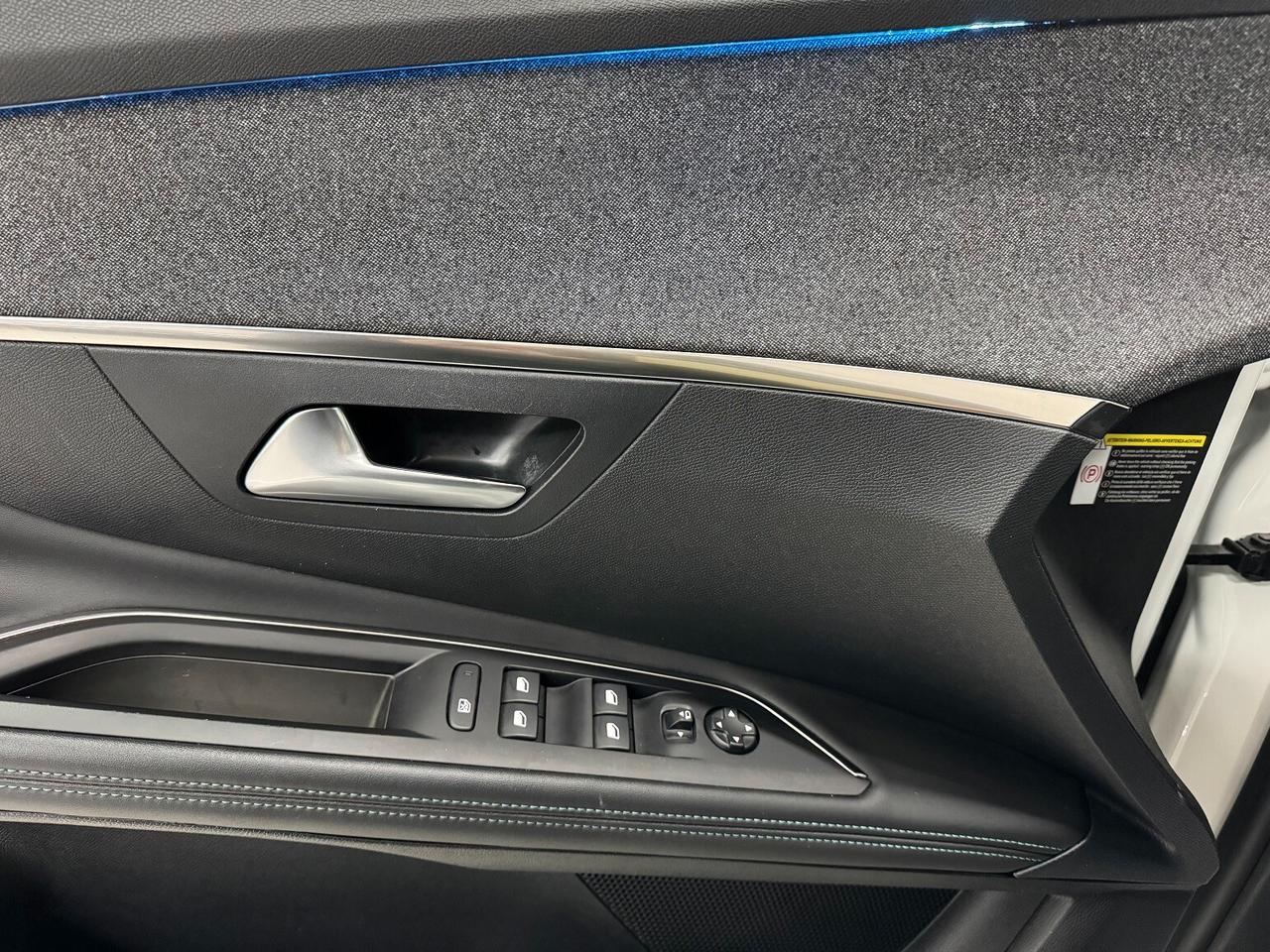 3008 1.5HDi 130cv EAT8 Allure Pack GOMMATA NUOVA BELLA