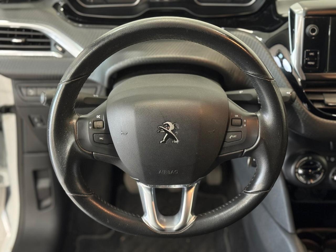 Peugeot 208 PureTech 82 Stop&Start 5 porte Signature