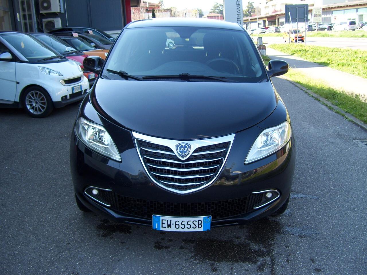 Lancia Ypsilon 0.9 TwinAir 85 CV 5 porte Metano Ecochic Gold