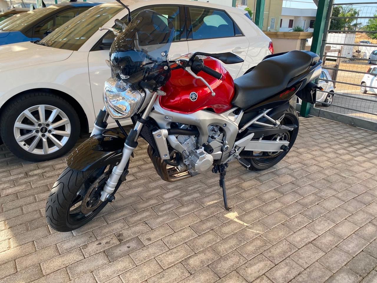 Yamaha FZ6