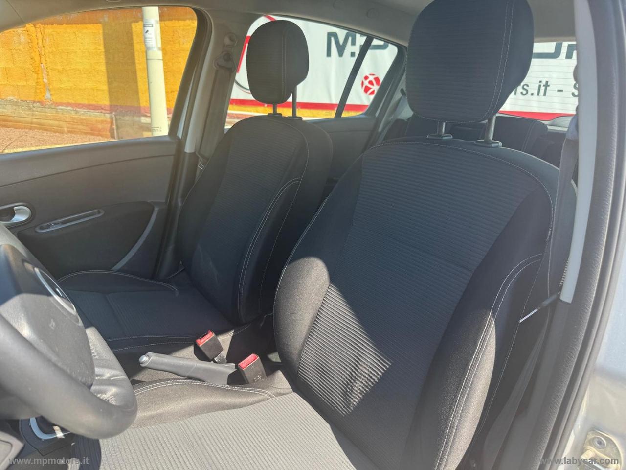 RENAULT CLIO YAHOO 1.2 75CV GPL
