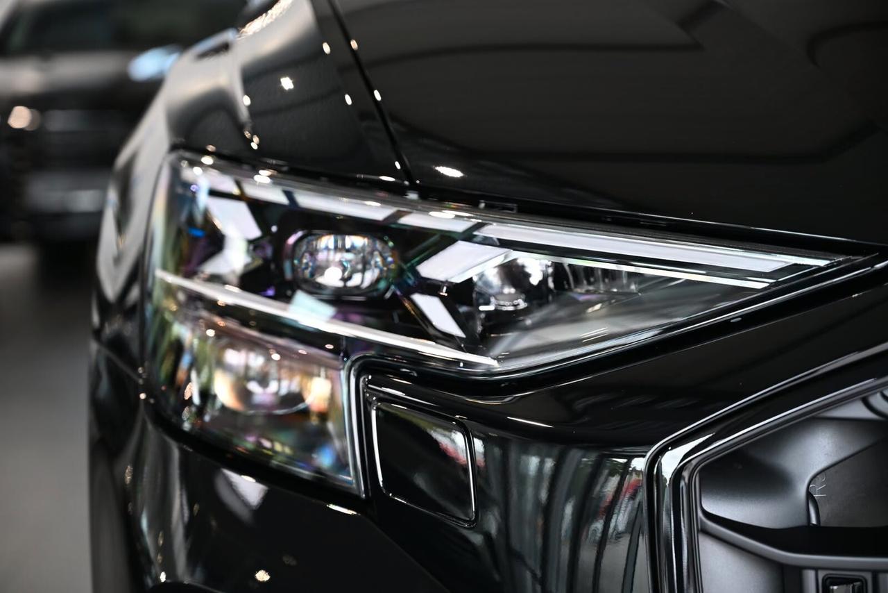 Audi Q8 SUV TDI quattro 210 kW tiptronic S line edition