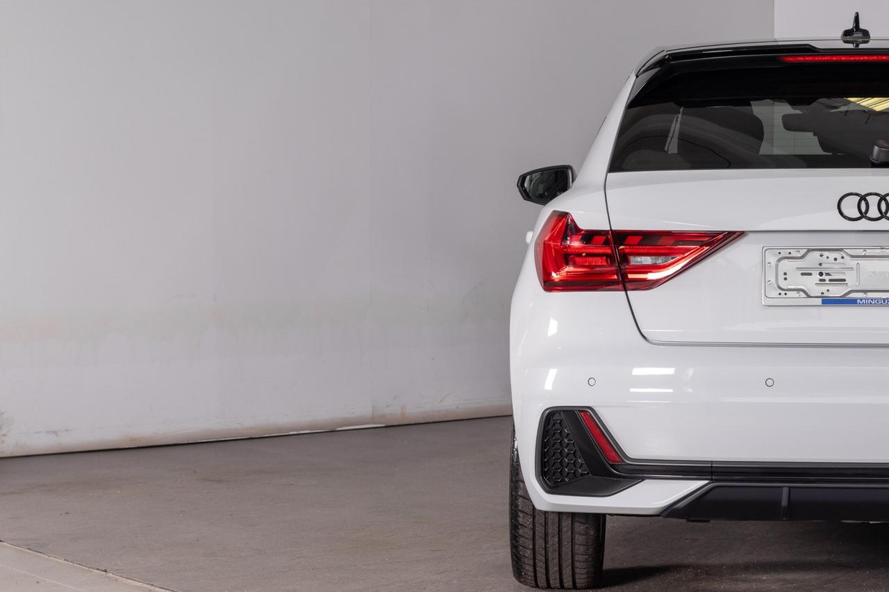 Audi A1 Sportback 30 Tfsi S Line S Tronic Identity Black