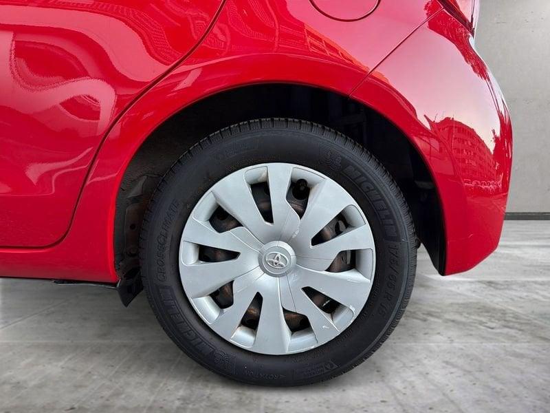 Toyota Yaris Yaris 5p 1.5h Cool