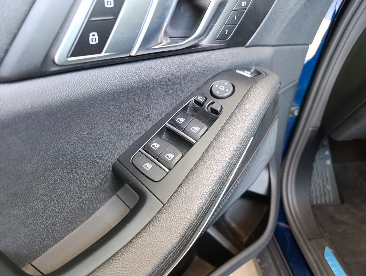 BMW X5 xdrive40d mhev 48V Business auto