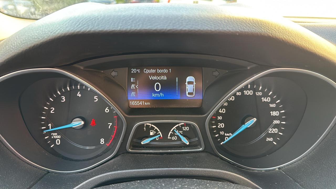 Ford Focus 1.6 120 CV GPL SW Titanium