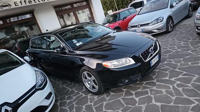 VOLVO V70 D3 Geartronic Momentum