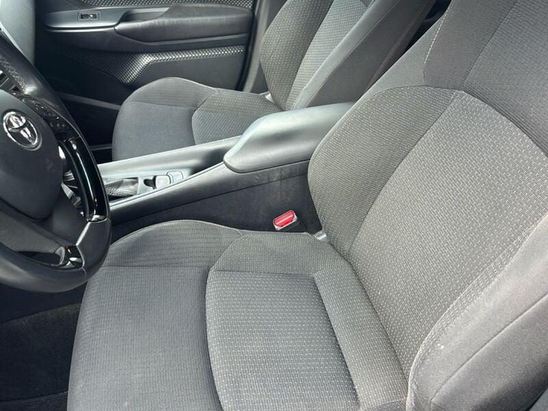 Toyota C-HR Hybrid 1.8H 122cv E-CVT Active