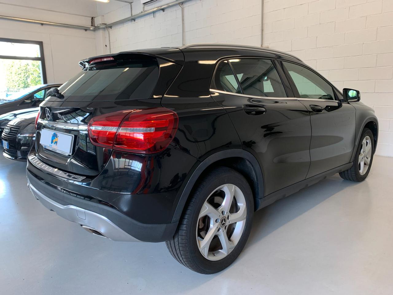 Mercedes-benz GLA 200 220 d Automatic Sport