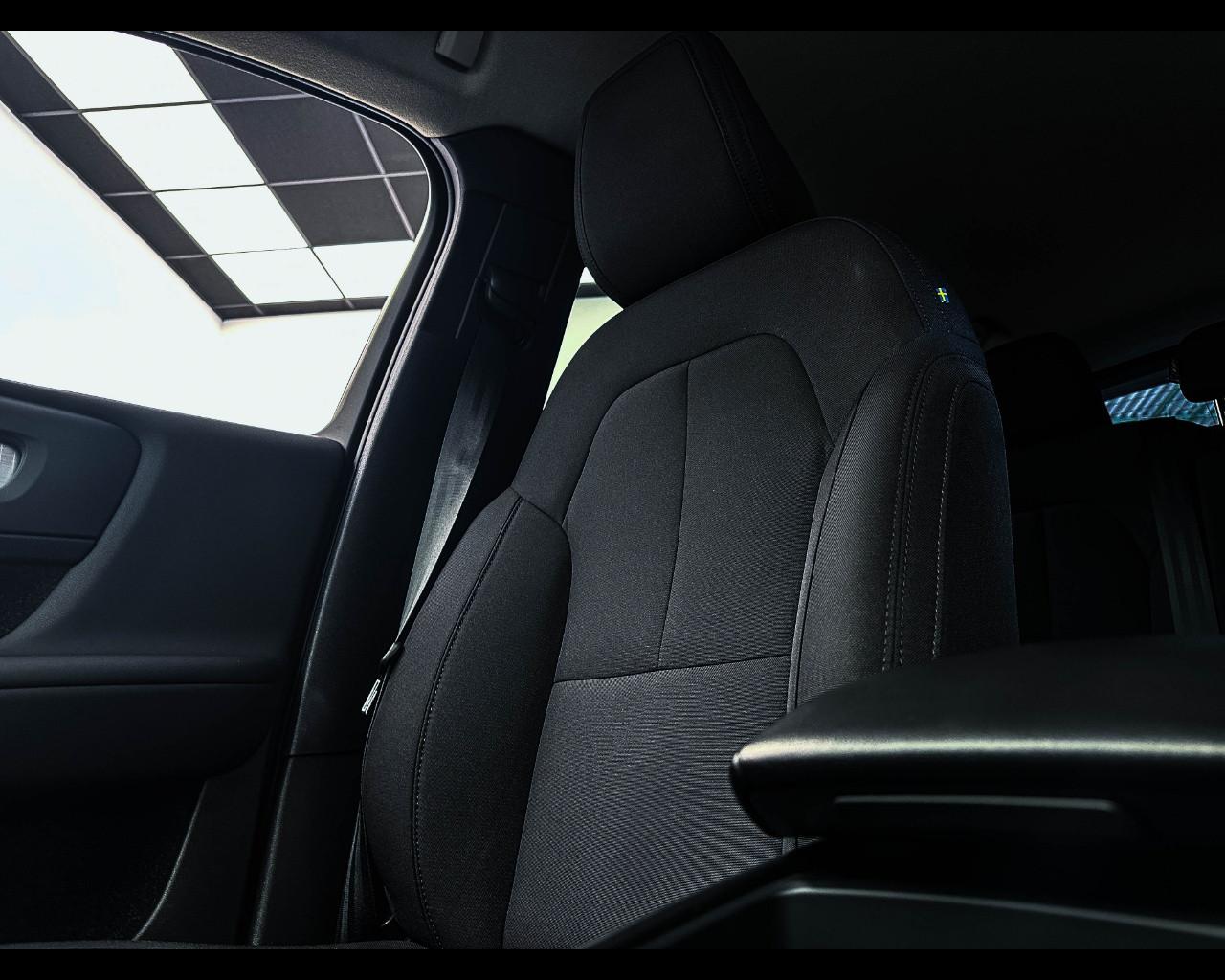 VOLVO - XC40 T3 Momentum Pro