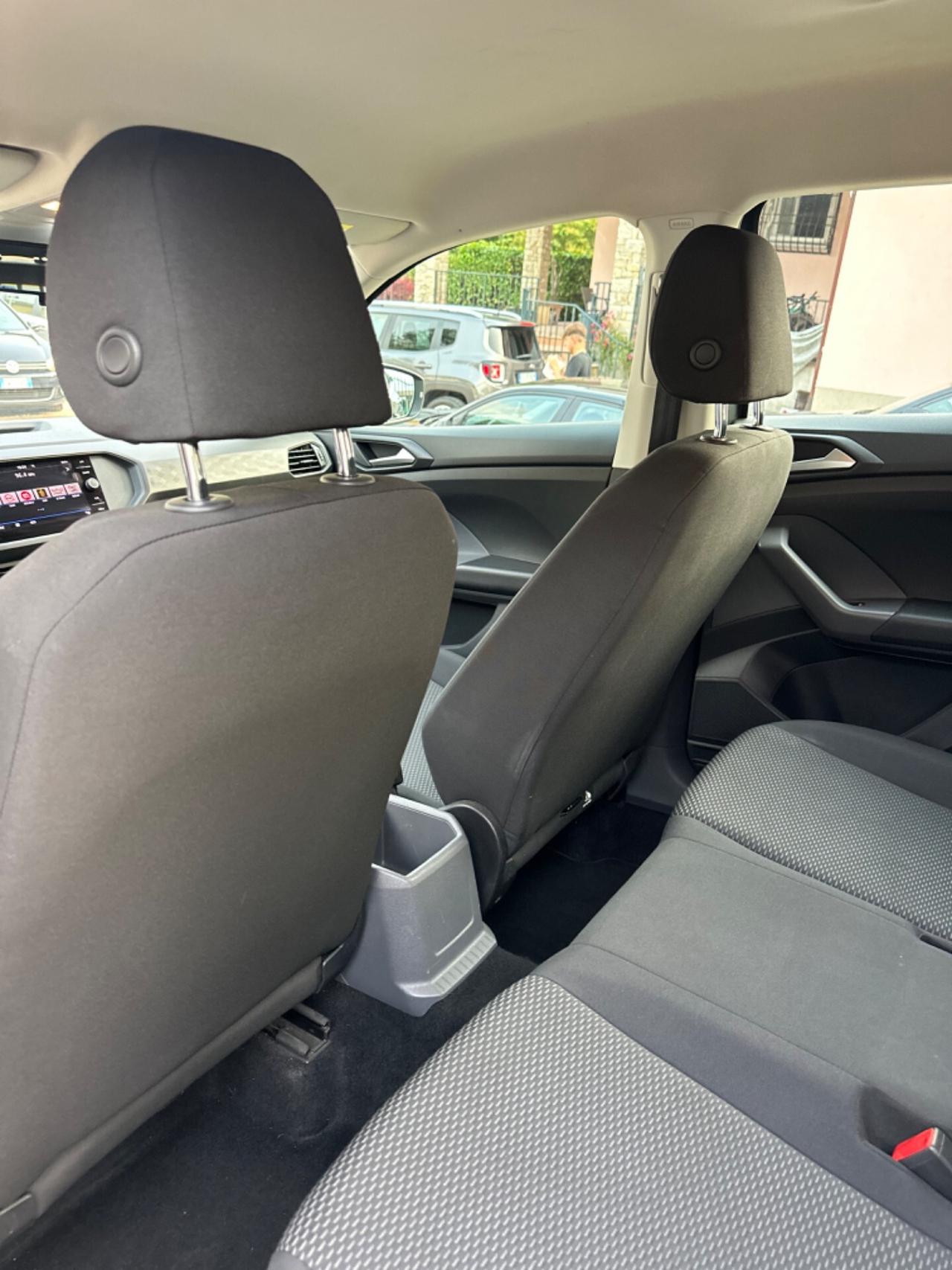 Volkswagen T-CROSS 1.6 TDI STYLE EURO6B LANEASS FRONTASS