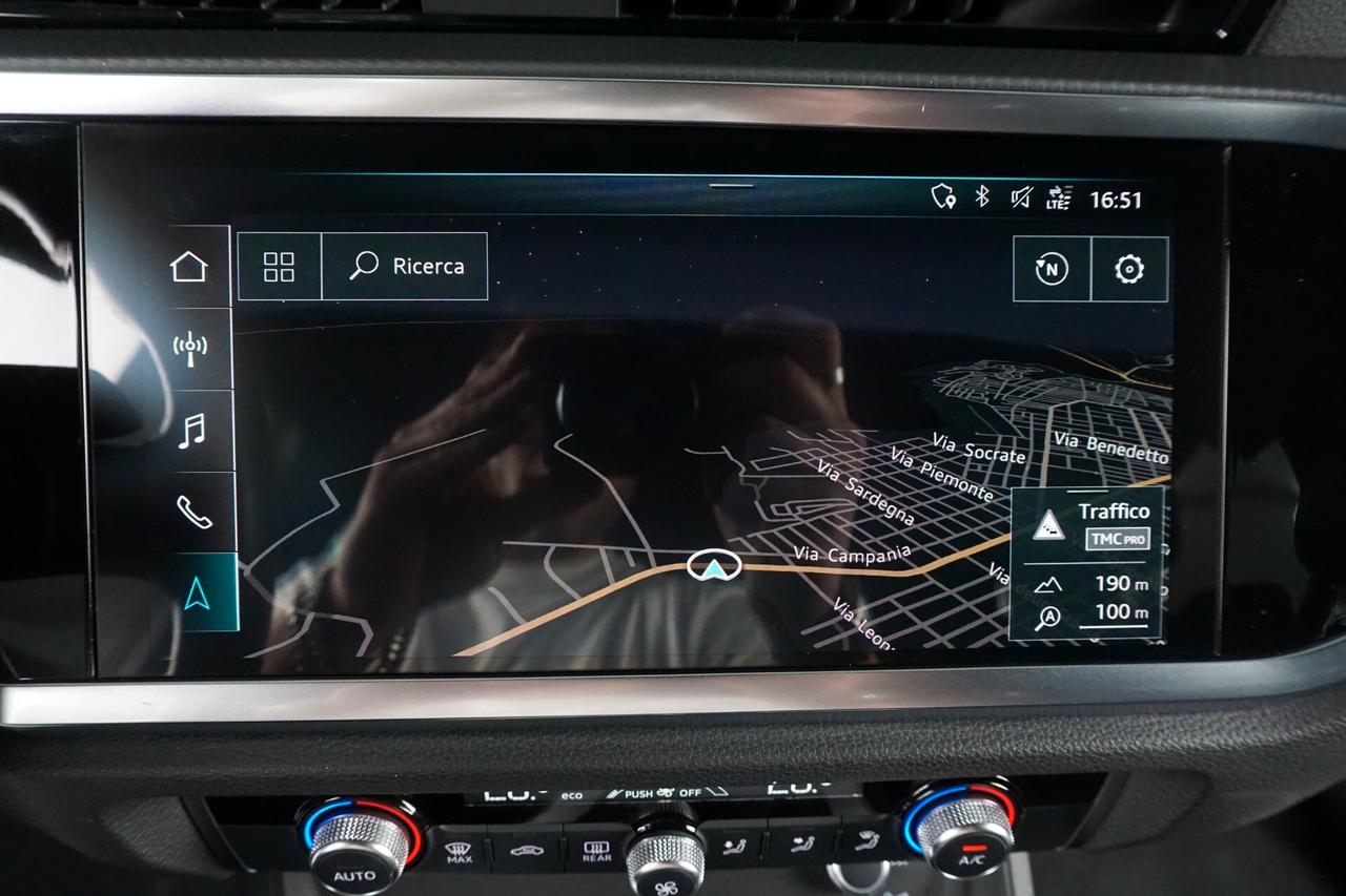 Audi Q3 40 TFSI quattro S tronic Business Advanced