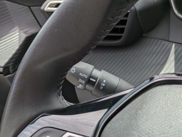 PEUGEOT 2008 ALLURE 1.2PURETECH 100cv SAFETYPACK