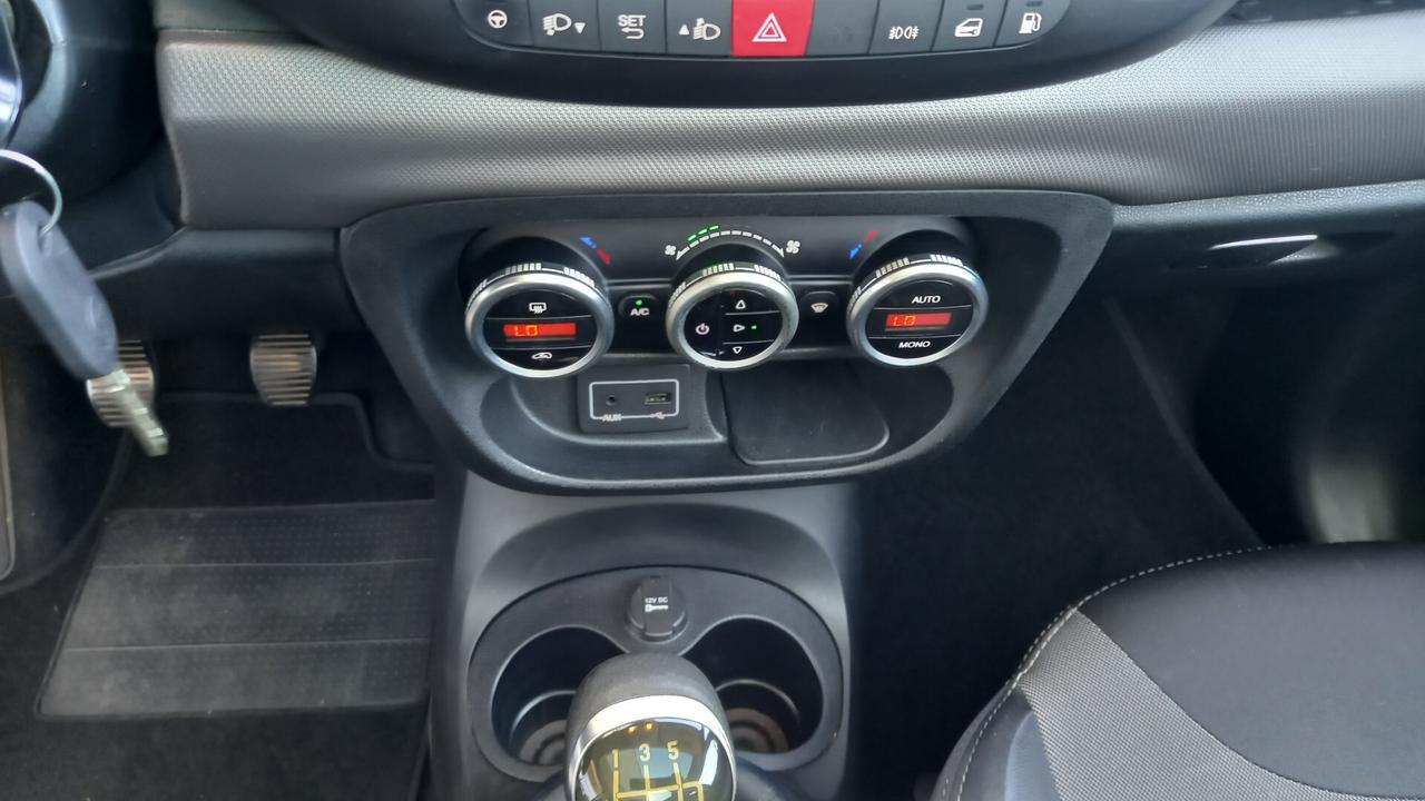 Fiat 500L Living 0.9 TwinAir Turbo Natural Power Lounge