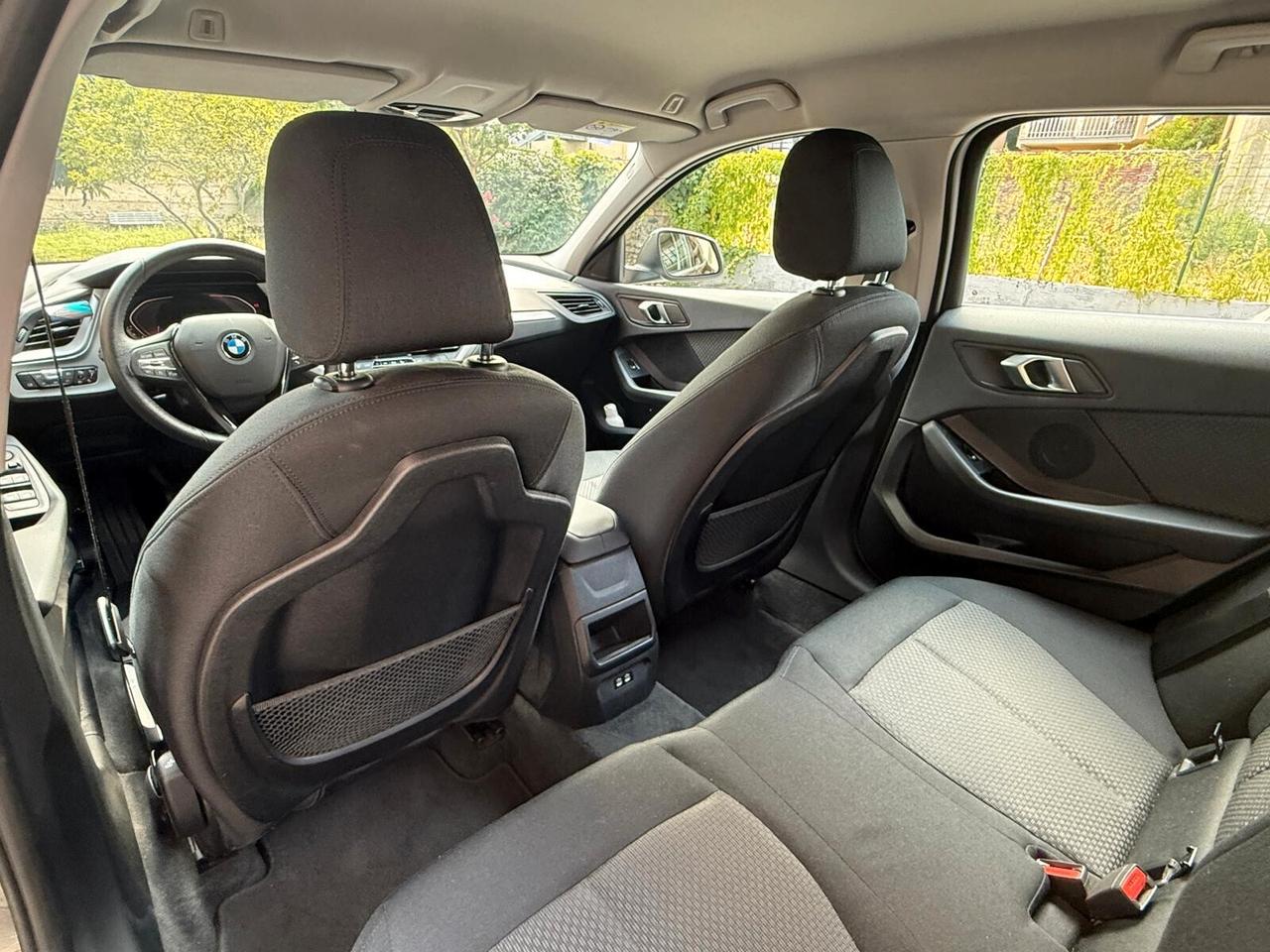 Bmw 118 118i 5p. Advantage