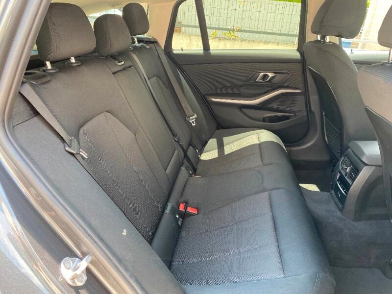 BMW Serie 3(G20/1-80/1) 320e Touring Business A...