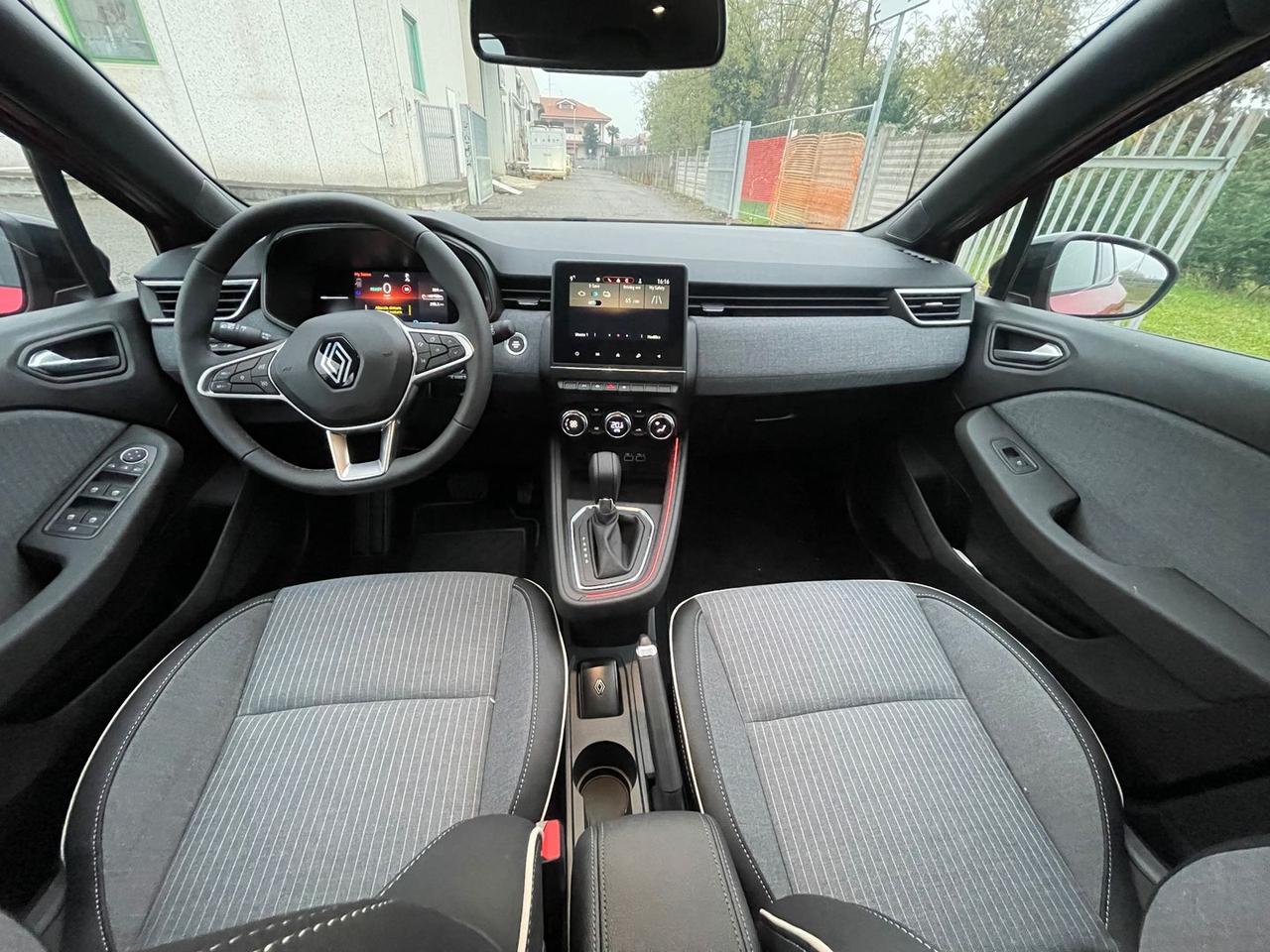 Renault Clio Techno E-TECH 145 HEV