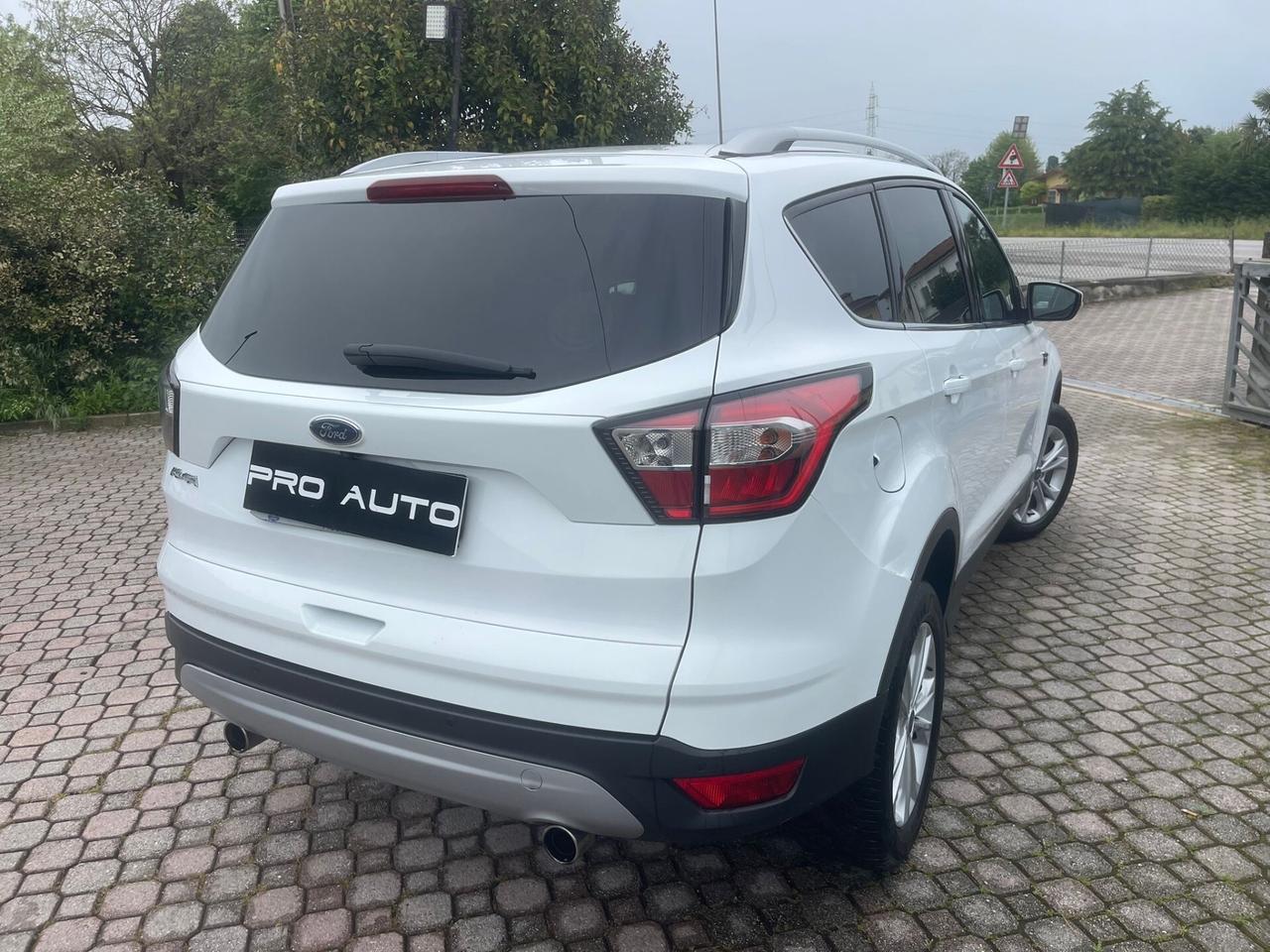 Ford Kuga 1.5 TDCI 120 CV S&S 2WD Titanium