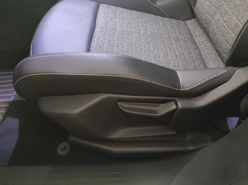 PEUGEOT 5008 3ª serie - 5008 Hybrid 145 e-DCS6 Allure