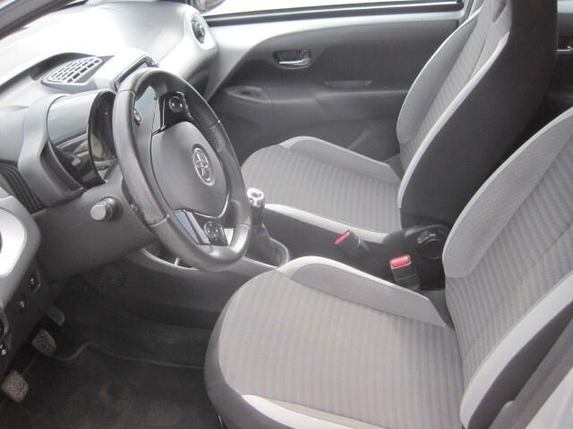 Toyota Aygo 1.0 VVT-i 72 CV 5 porte x-fun