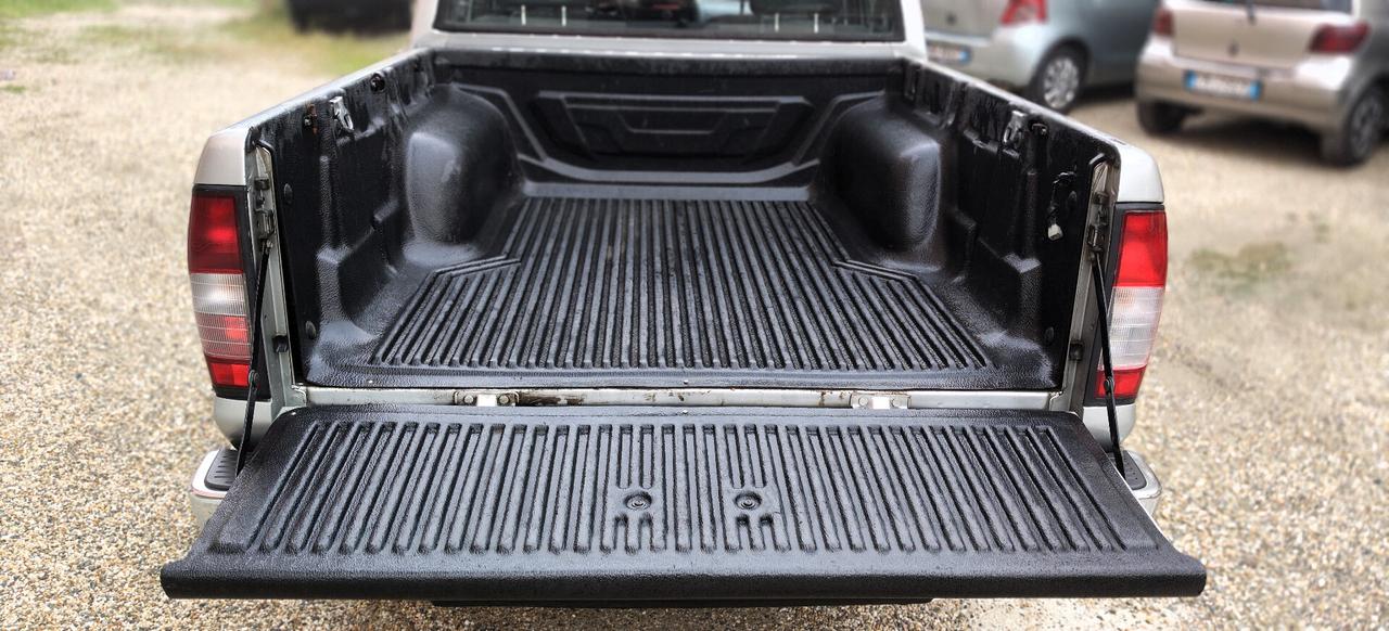 Nissan Navara NP300 2.5 tdi 5p. Double Cab Premium
