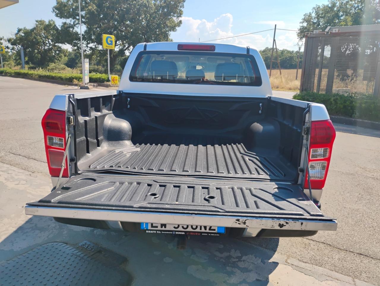 Isuzu D-Max 2.5 Dop Cab Quasar A/T 4WD GANCIO TRAINO