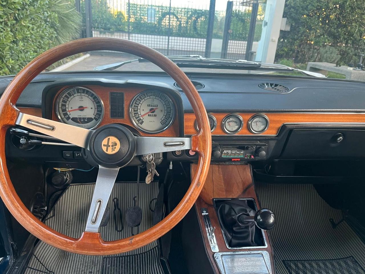 Alfa Romeo 2000 berlina